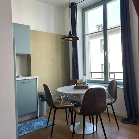 Studio Cosy Au Coeur De Lägenhet *
